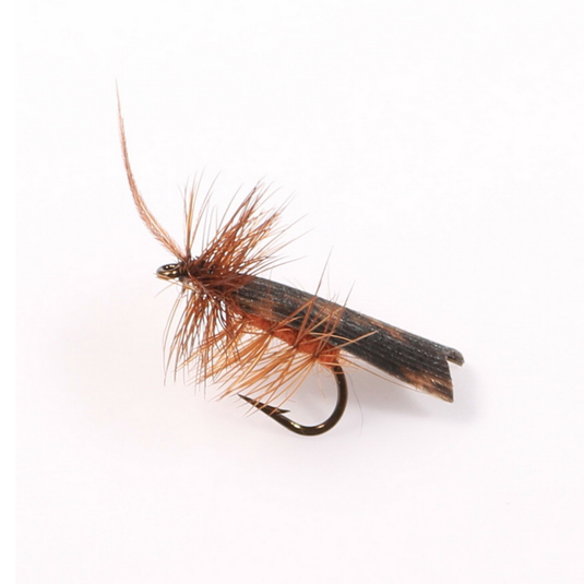 Mouche sèche montée sur nerf Caddis Brown Tent